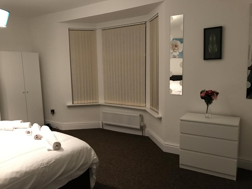 Jo Wordsworth Apartment كينغستون أبون هول المظهر الخارجي الصورة