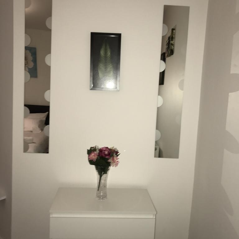 Jo Wordsworth Apartment كينغستون أبون هول المظهر الخارجي الصورة